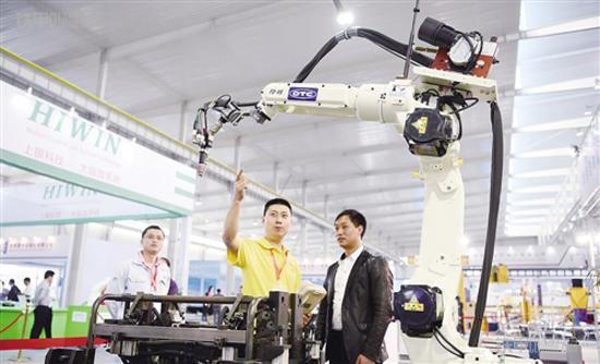 第二届中国(重庆)国际机器人及智能制造装备论坛暨博览会,吸引了来自